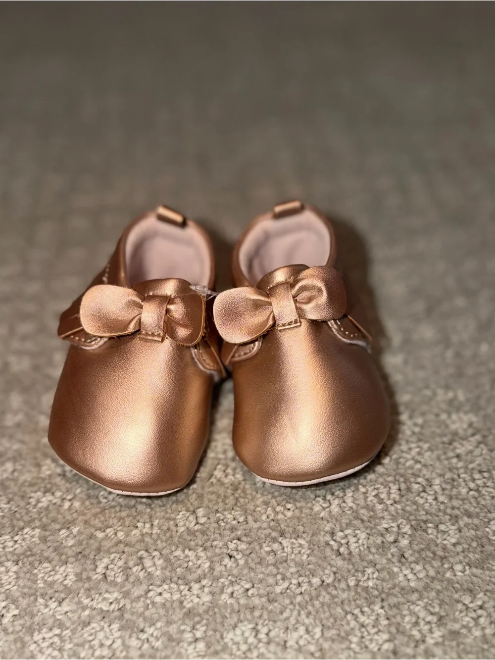 New Rose Gold Baby Fringe Moccasins Size 0-3M